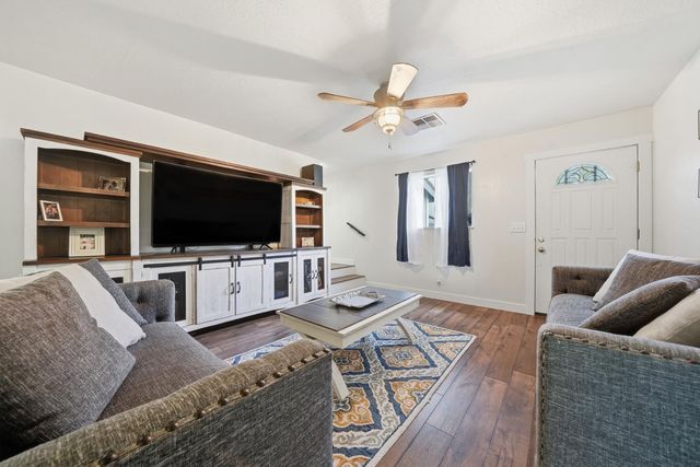 20066 Dawn Ridge Dr, Jackson, CA 95642