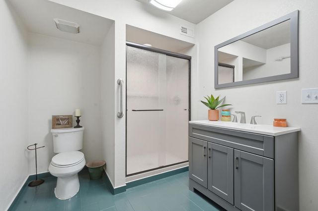 20066 Dawn Ridge Dr, Jackson, CA 95642