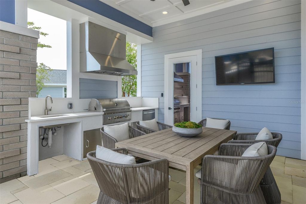 Image 20 of property listing at 7545 LAUREATE BOULEVARD 7203, Orlando, FL 32827