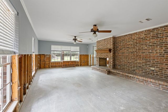23515 Cardinal Dr, Hockley, TX 77447