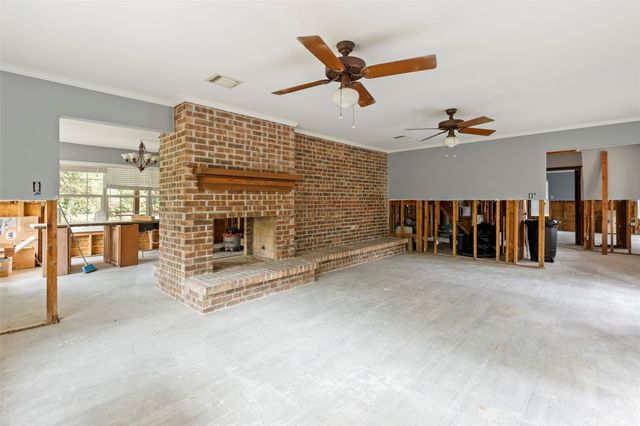 23515 Cardinal Dr, Hockley, TX 77447