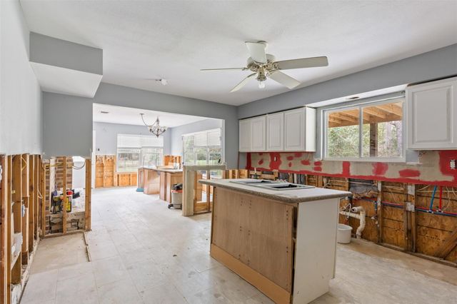 23515 Cardinal Dr, Hockley, TX 77447