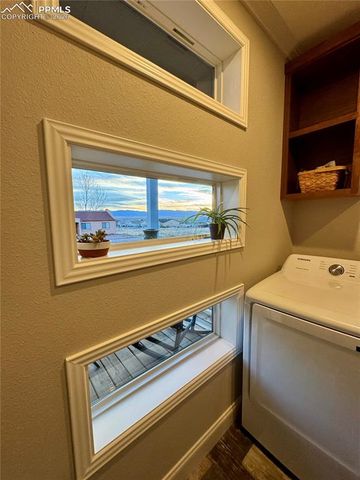 279 W Acorn Drive, Pueblo, CO 81007