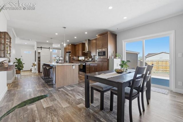 279 W Acorn Drive, Pueblo, CO 81007