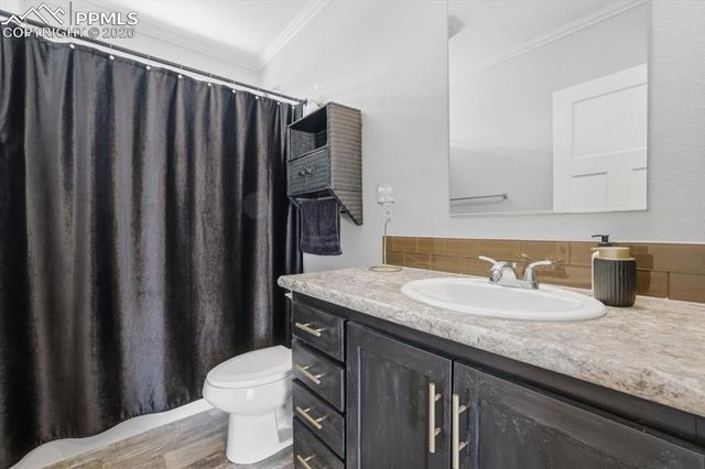 279 W Acorn Drive, Pueblo, CO 81007