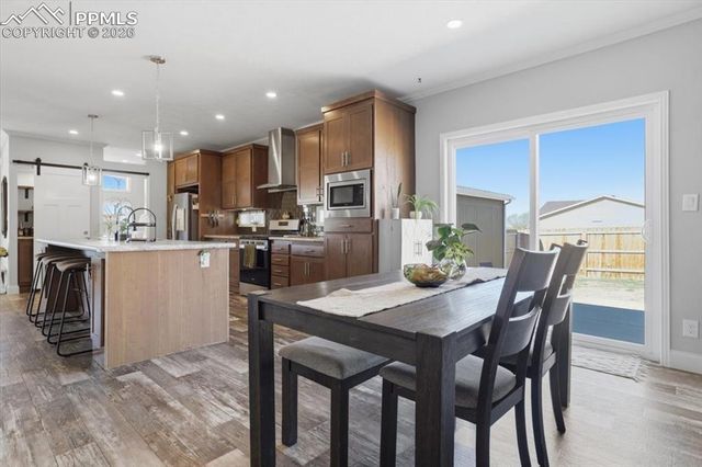 279 W Acorn Drive, Pueblo, CO 81007