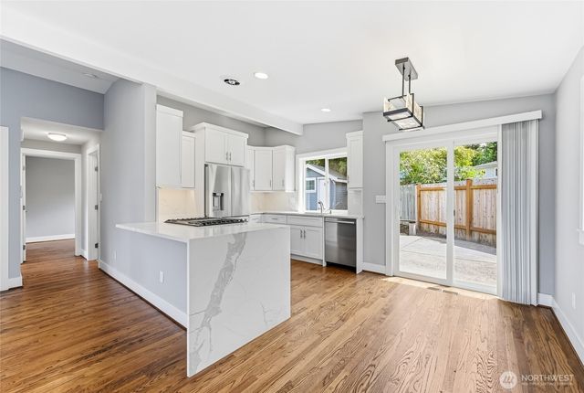 3872 139th Avenue SE, Bellevue, WA 98006