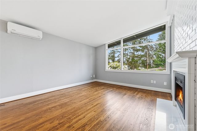3872 139th Avenue SE, Bellevue, WA 98006