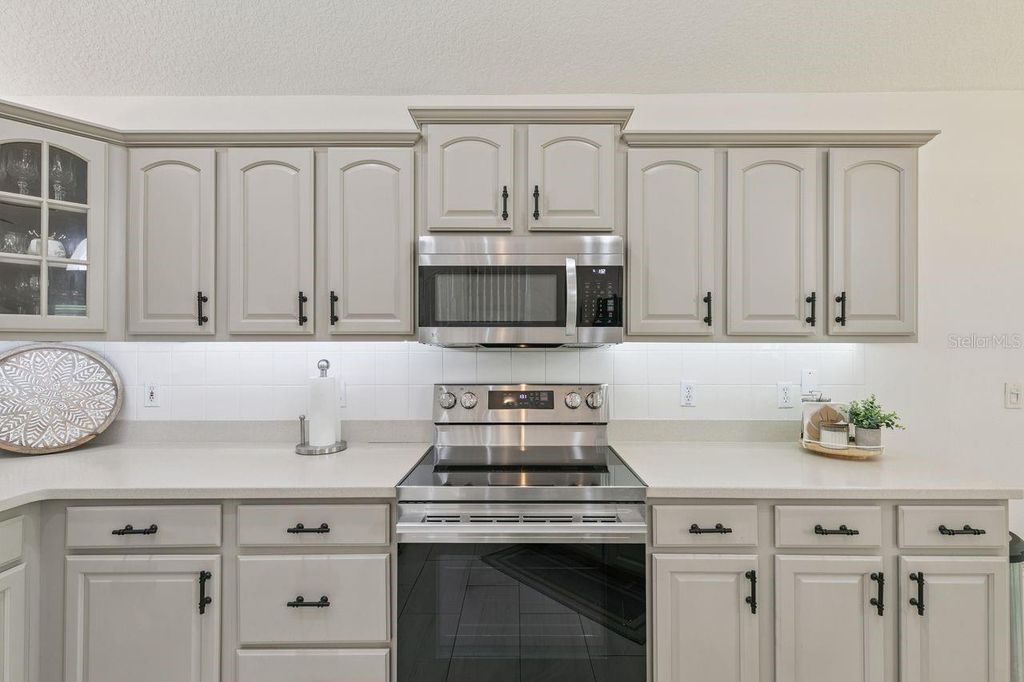 Image 23 of property listing at 9966 HIDDEN DUNES LANE, Orlando, FL 32832