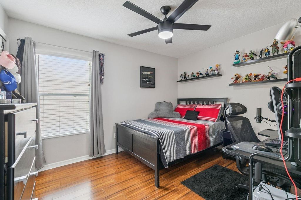 Image 31 of property listing at 9966 HIDDEN DUNES LANE, Orlando, FL 32832