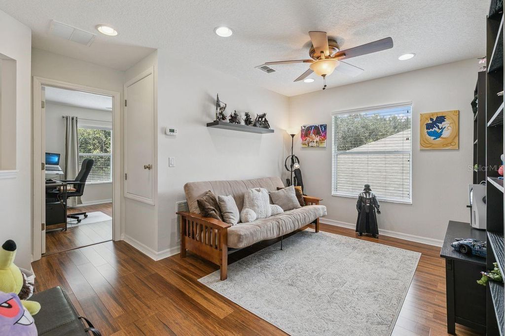 Image 36 of property listing at 9966 HIDDEN DUNES LANE, Orlando, FL 32832