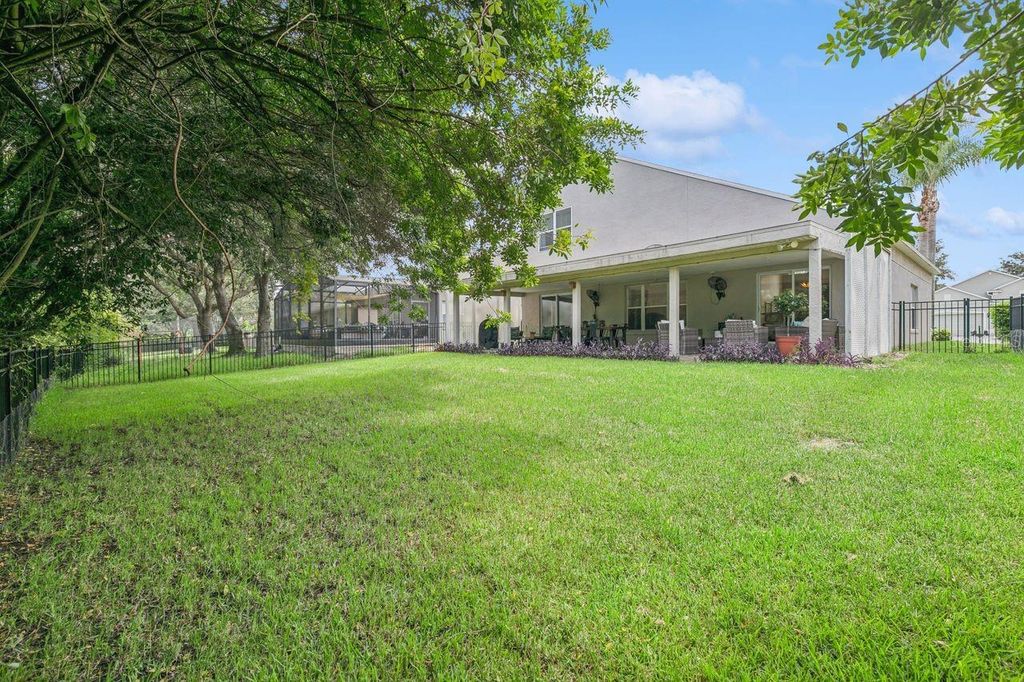 Image 42 of property listing at 9966 HIDDEN DUNES LANE, Orlando, FL 32832