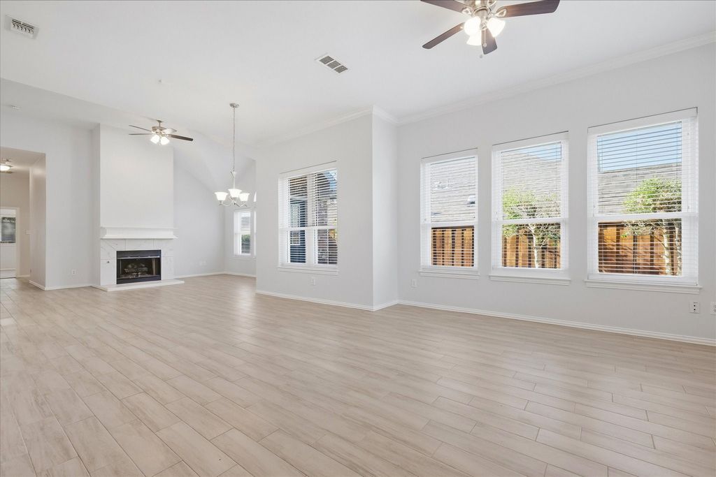 2540 Plumdale Drive, Carrollton, TX 75006 — photo 2