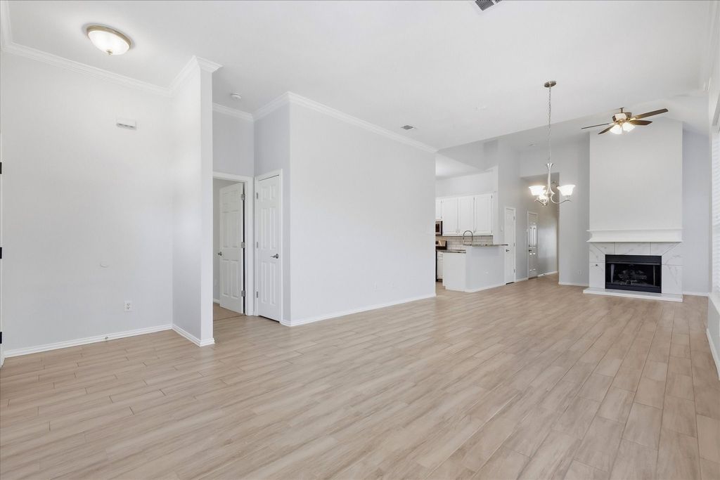 2540 Plumdale Drive, Carrollton, TX 75006 — photo 3