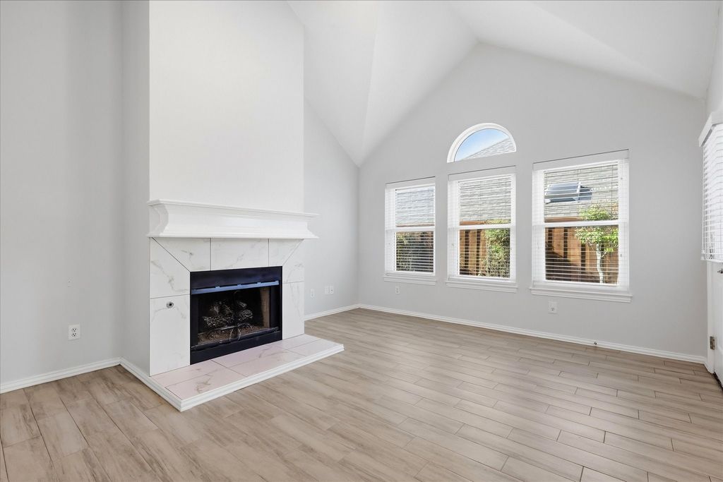 2540 Plumdale Drive, Carrollton, TX 75006 — photo 4