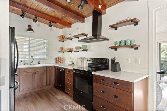 576 Kuffel Canyon, Lake Arrowhead, CA 92352