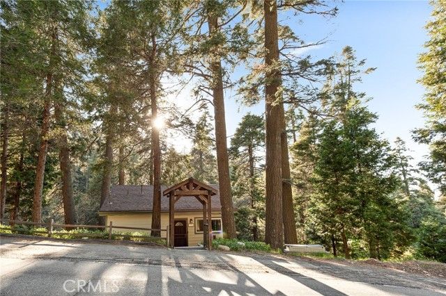 576 Kuffel Canyon, Lake Arrowhead, CA 92352