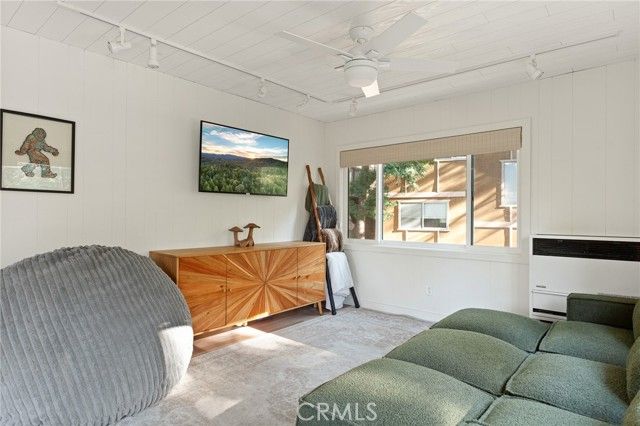 576 Kuffel Canyon, Lake Arrowhead, CA 92352