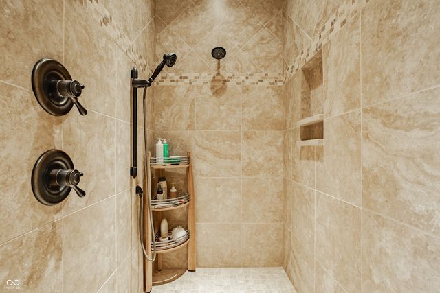 985 Oscar Lane, Carmel, IN 46032