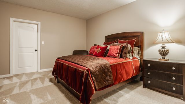 985 Oscar Lane, Carmel, IN 46032
