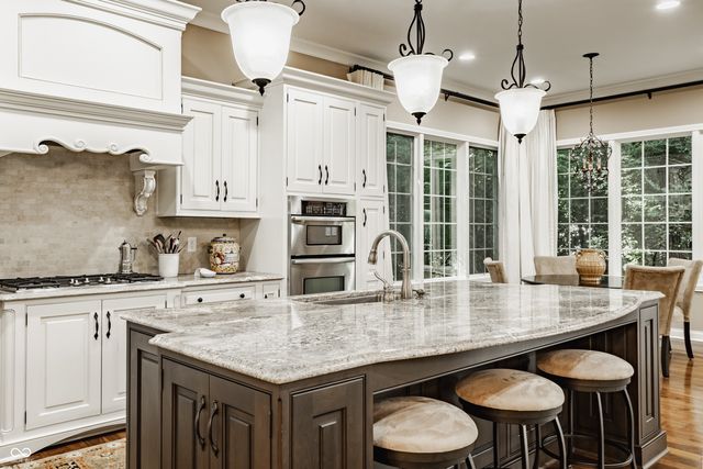 985 Oscar Lane, Carmel, IN 46032