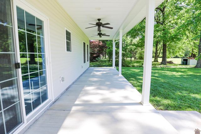 6040 Guyline Drive, Paducah, KY 42001
