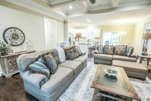 6040 Guyline Drive, Paducah, KY 42001