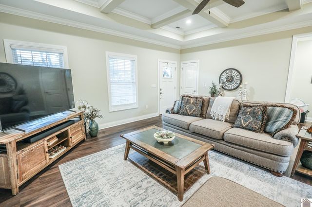 6040 Guyline Drive, Paducah, KY 42001