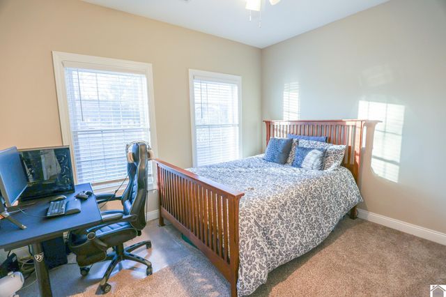 6040 Guyline Drive, Paducah, KY 42001
