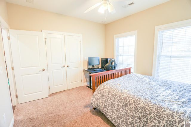 6040 Guyline Drive, Paducah, KY 42001