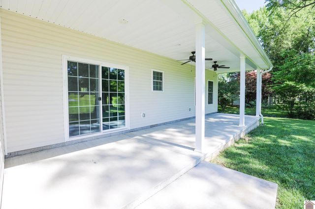 6040 Guyline Drive, Paducah, KY 42001