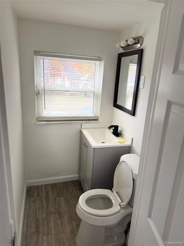 18506 Moenart Street, Detroit, MI 48234