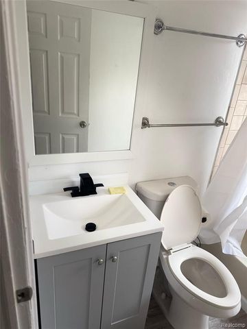 18506 Moenart Street, Detroit, MI 48234