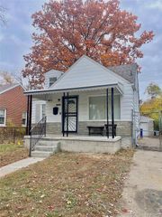 18506 Moenart Street, Detroit, MI 48234