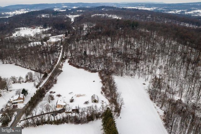 203 ALLEGHENYVILLE RD, Mohnton, PA 19540