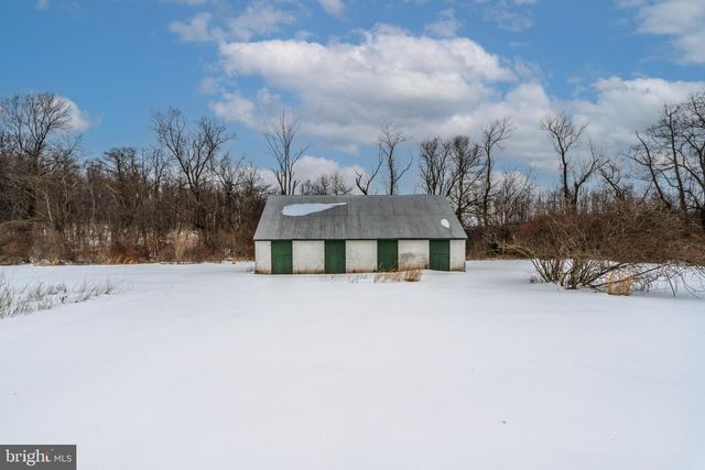 203 ALLEGHENYVILLE RD, Mohnton, PA 19540