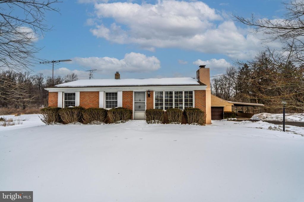 203 ALLEGHENYVILLE RD, Mohnton, PA 19540