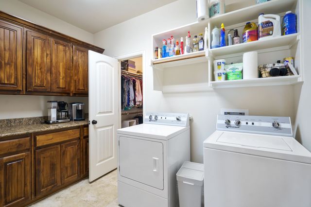 140 Stone Field Court, Waxahachie, TX 75167