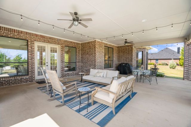 140 Stone Field Court, Waxahachie, TX 75167