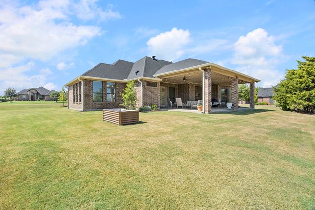 140 Stone Field Court, Waxahachie, TX 75167
