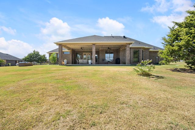 140 Stone Field Court, Waxahachie, TX 75167