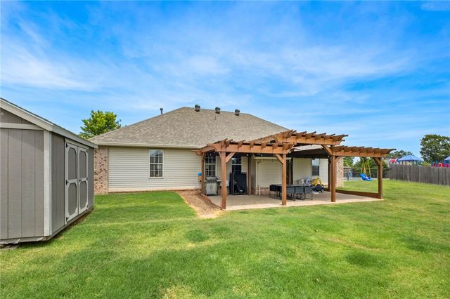 1507 Parkside Circle, Cave Springs, AR 72718