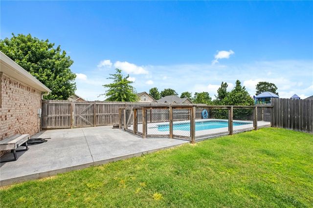 1507 Parkside Circle, Cave Springs, AR 72718