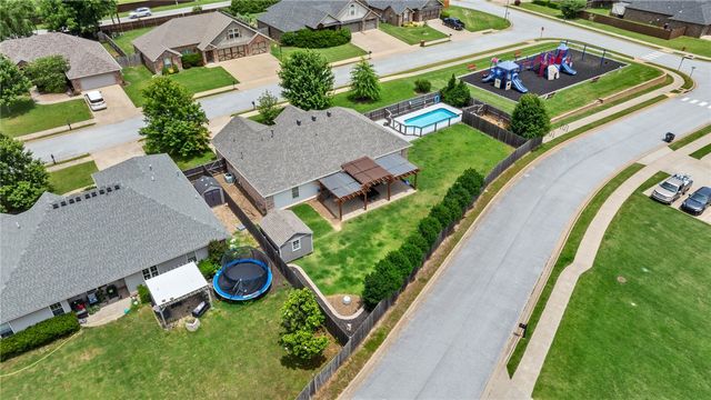 1507 Parkside Circle, Cave Springs, AR 72718