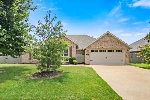 1507 Parkside Circle, Cave Springs, AR 72718
