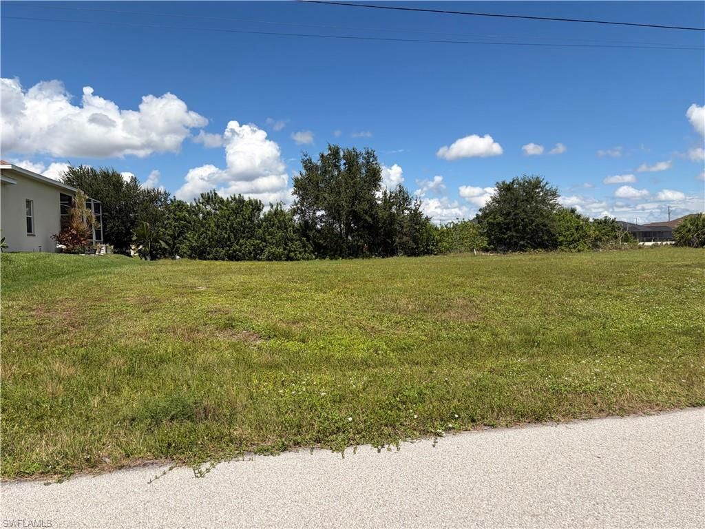 401 NW 8th TER, CAPE CORAL, FL 33993 — photo 4