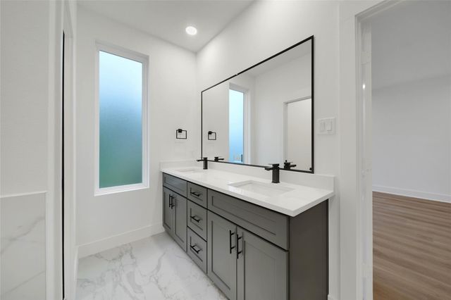 7627 Inwood Grove Lane, Houston, TX 77088