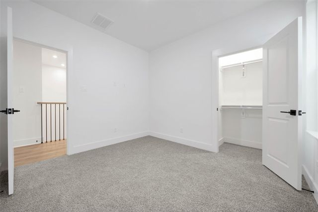 7627 Inwood Grove Lane, Houston, TX 77088