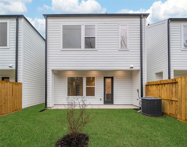 7627 Inwood Grove Lane, Houston, TX 77088