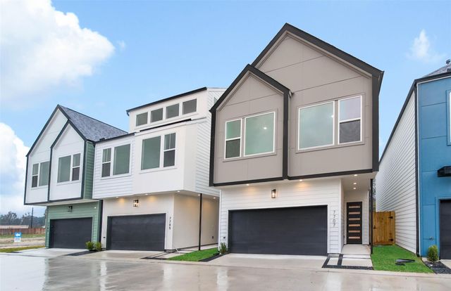 7627 Inwood Grove Lane, Houston, TX 77088